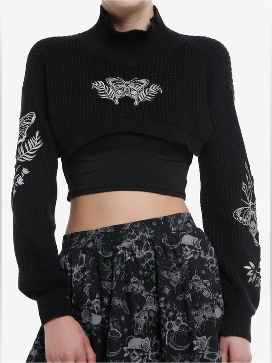 Cosmic Aura Sweaters - Cosmic Aura Death's-Head Moth Mock Neck Girls Crop Sweater